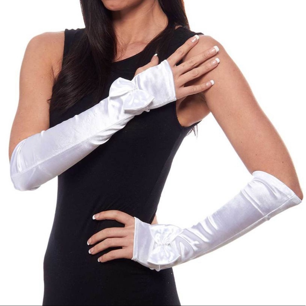 Bride with smile fingerless white satin gloves